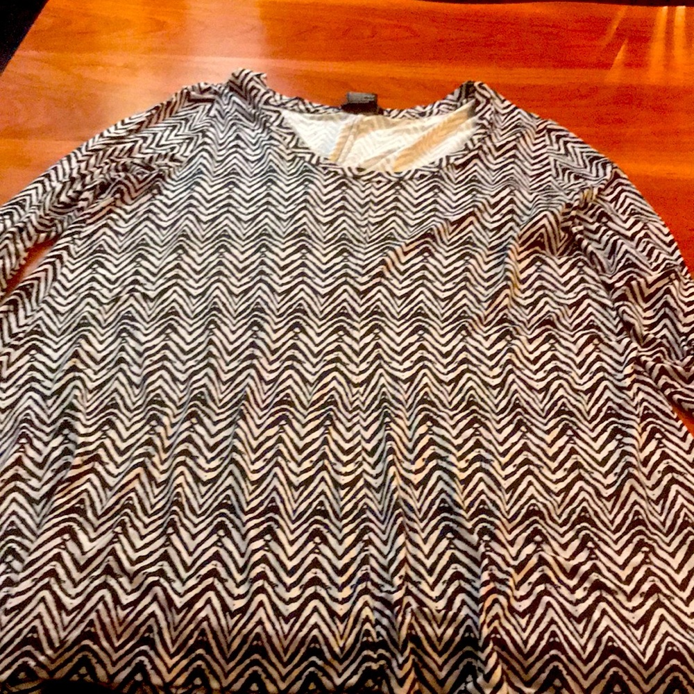 Premise tunic top size L black white 3/4 sleeve